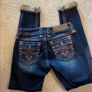 Women’s skinny rock revivals